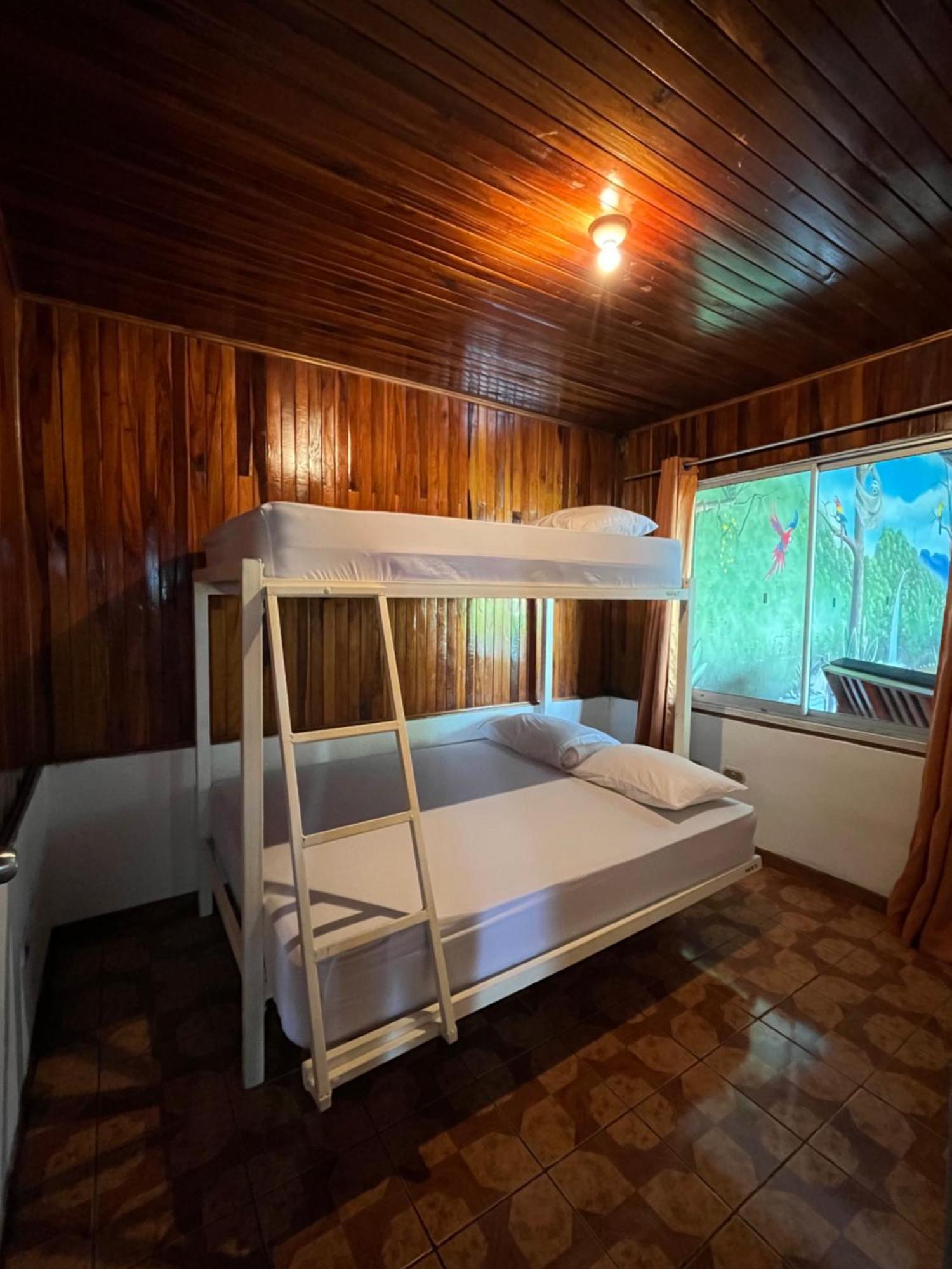 Arenal Sloth Hostel La Fortuna Exteriér fotografie